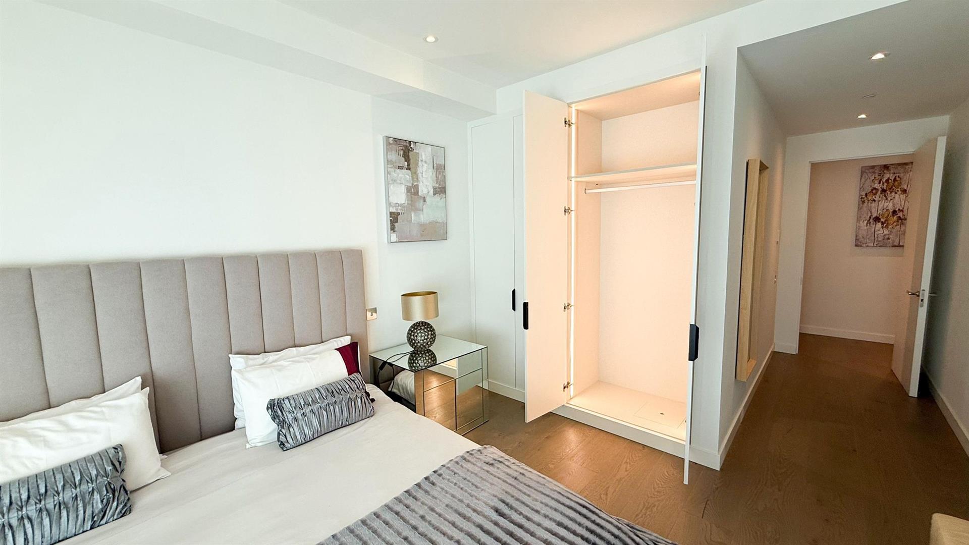 Image of Apartment - 5 Bedrooms - 4 Bathrooms for Rental in EuroCity-Gibraltar, Image 13